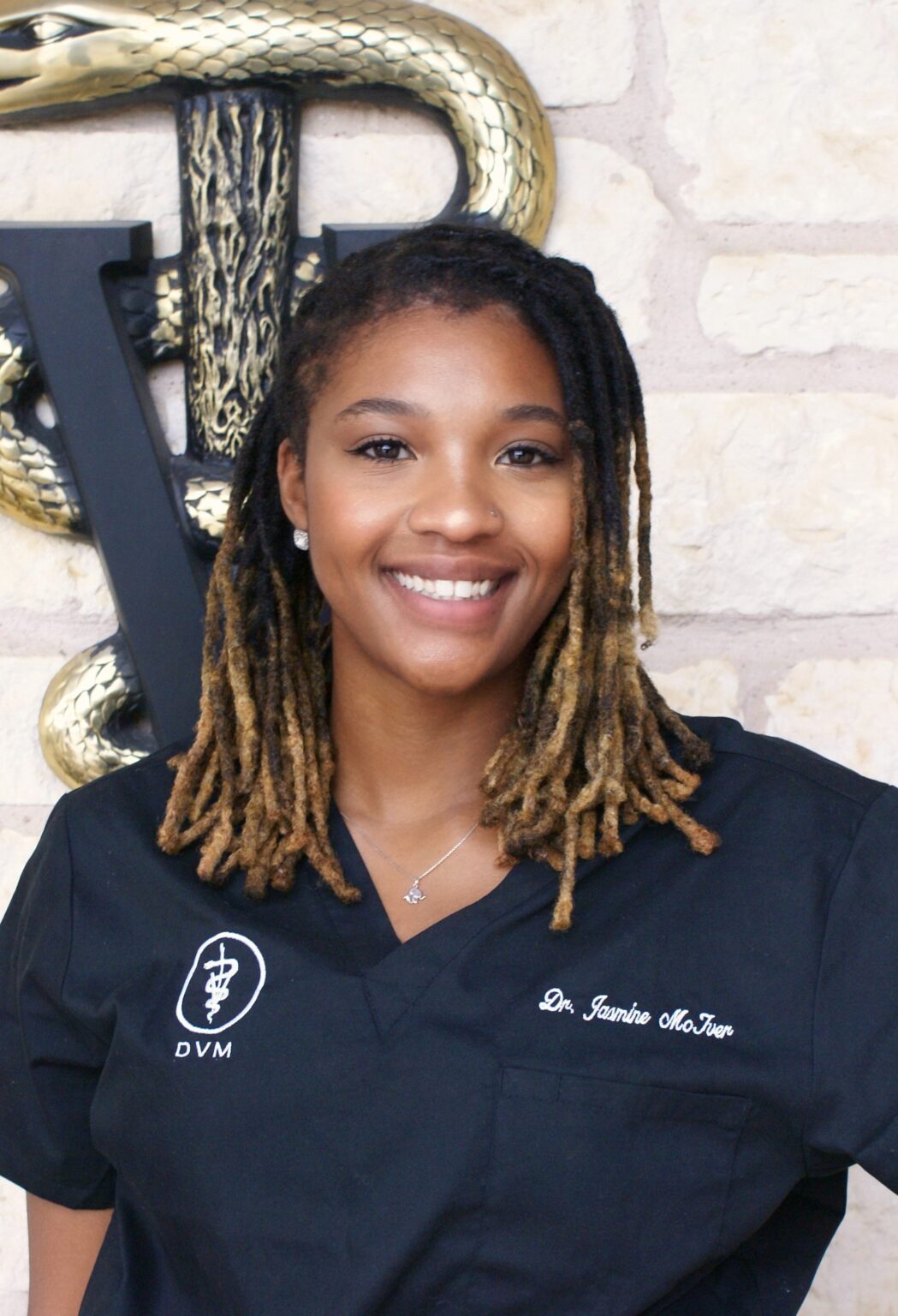 Our Doctors - Alvarado Veterinary Clinic